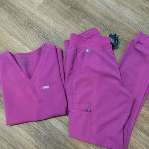 Figs Women's Vibrant magenta Scrub Pants and Top